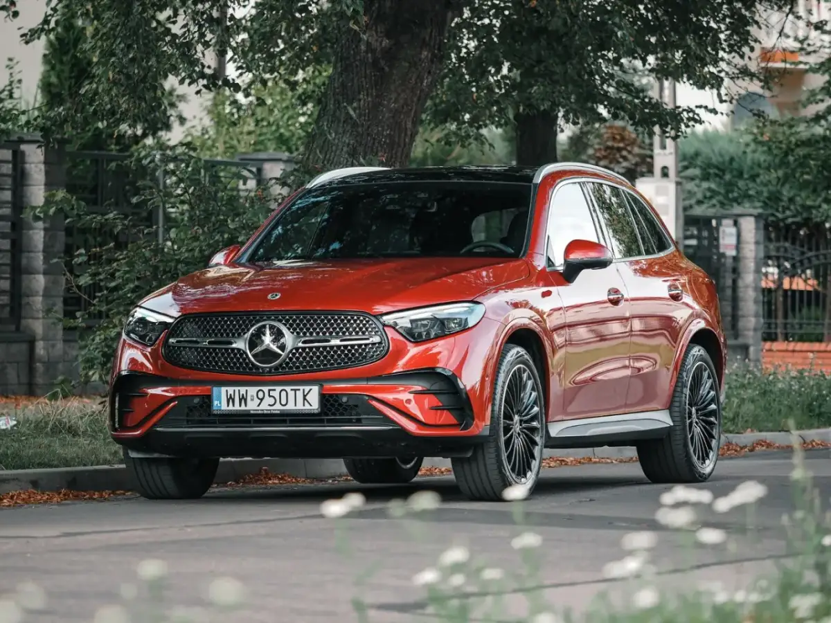 Ile pali mercedes c klasa 2.0 benzyna? Sprawdź realne spalanie!