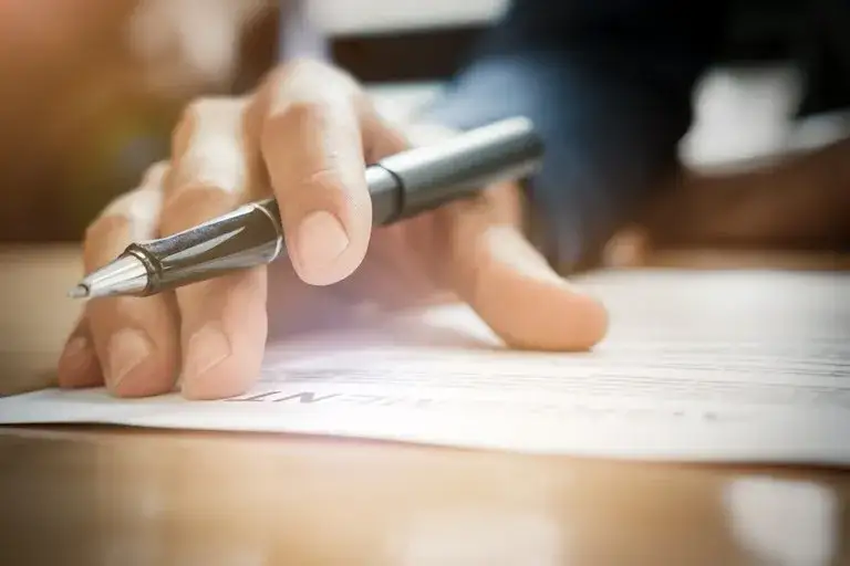 Niezdany egzamin zawodowy? Masz prawo do poprawki i nowe szanse!