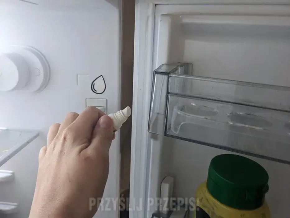 Skuteczne sposoby jak namagnesować uszczelkę lodówki: metody domowe