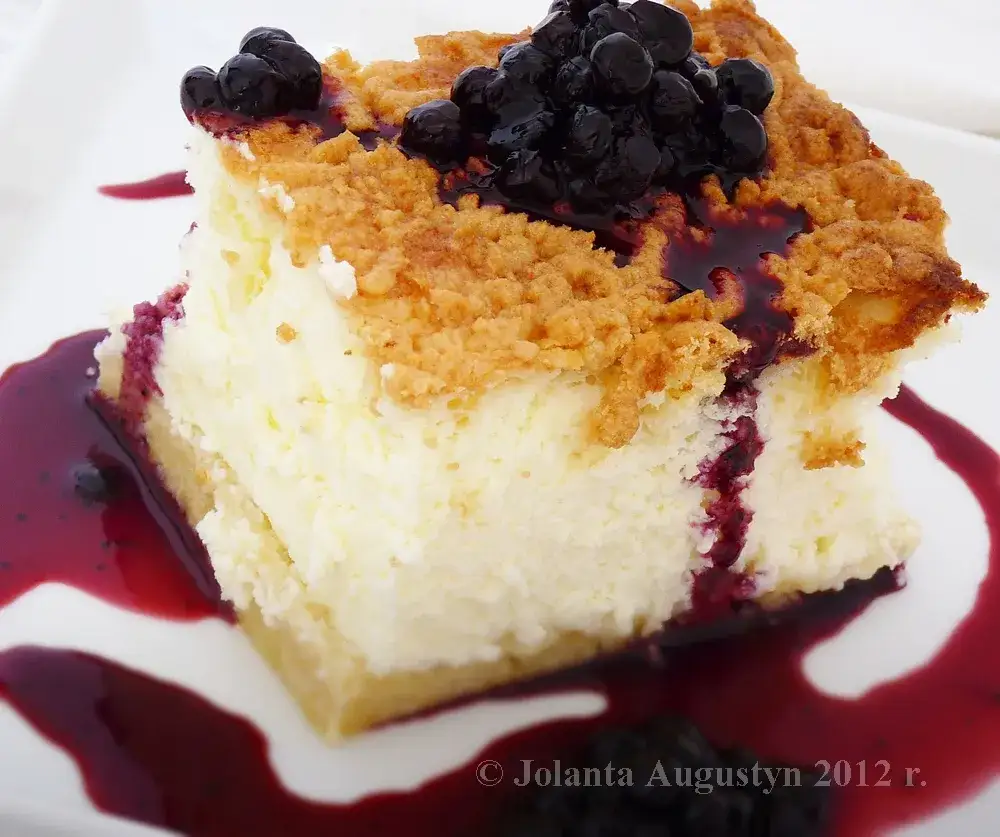 Pierzynka: Przepis na puszyste ciasto, które pokochasz od pierwszego kęsa