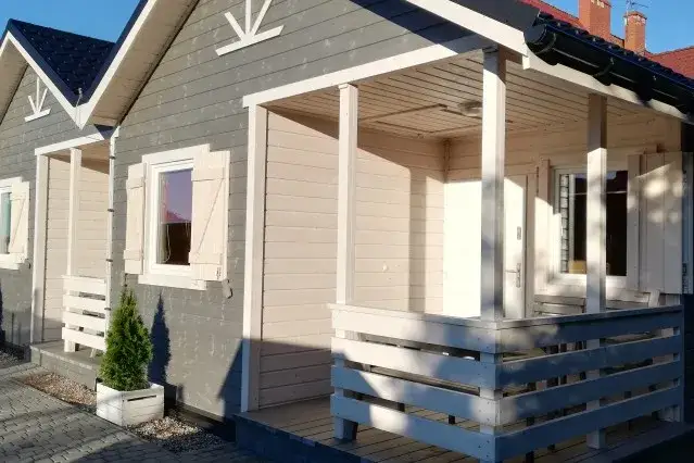 Kołobrzeg noclegi domki: Złote Domki w Chłapowie i Władysławowie