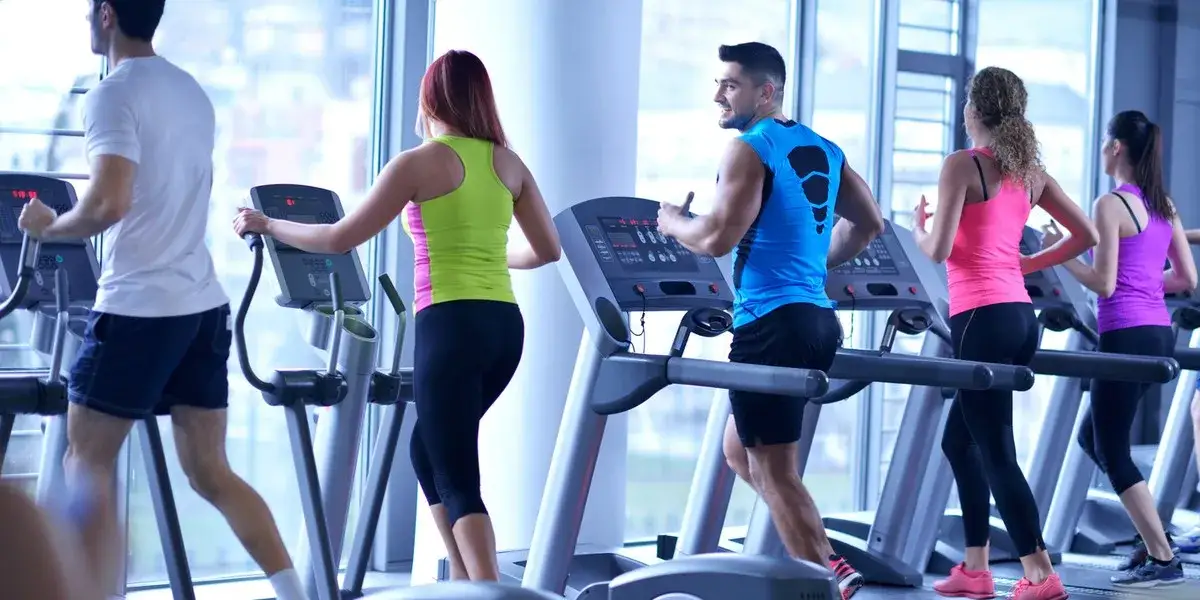 Ile razy ćwiczyć w tygodniu? Znajdź swój plan i uniknij przetrenowania