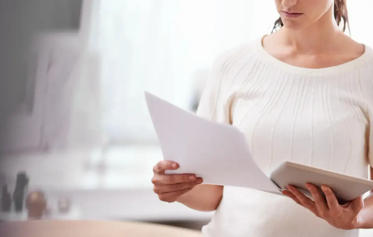 Konsekwencje nieobecności na sprawie spadkowej: Wezwanie czy zawiadomienie?