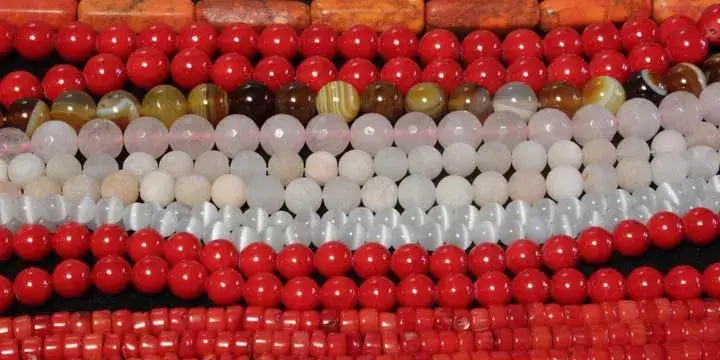 Gdzie kupować półfabrykaty do wyrobu biżuterii i nie przepłacać