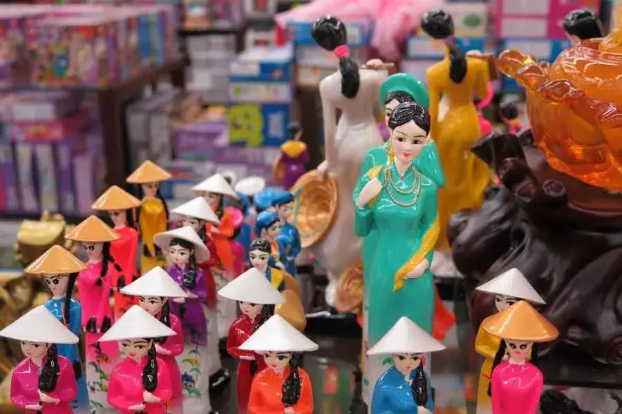 Co warto kupić w Wietnamie? Odkryj unikalne pamiątki i smaki