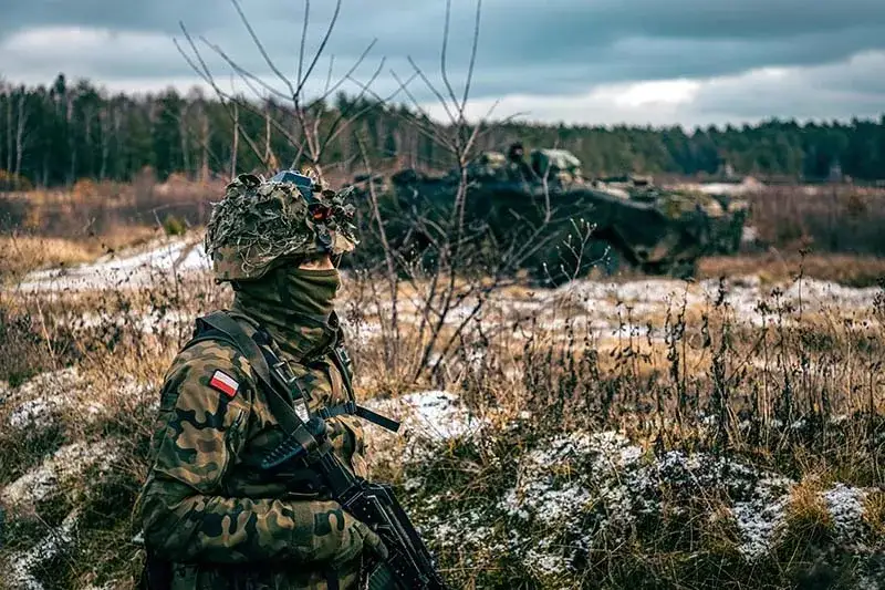 Kurs oficerski po studiach: szybka ścieżka do stopnia podporucznika