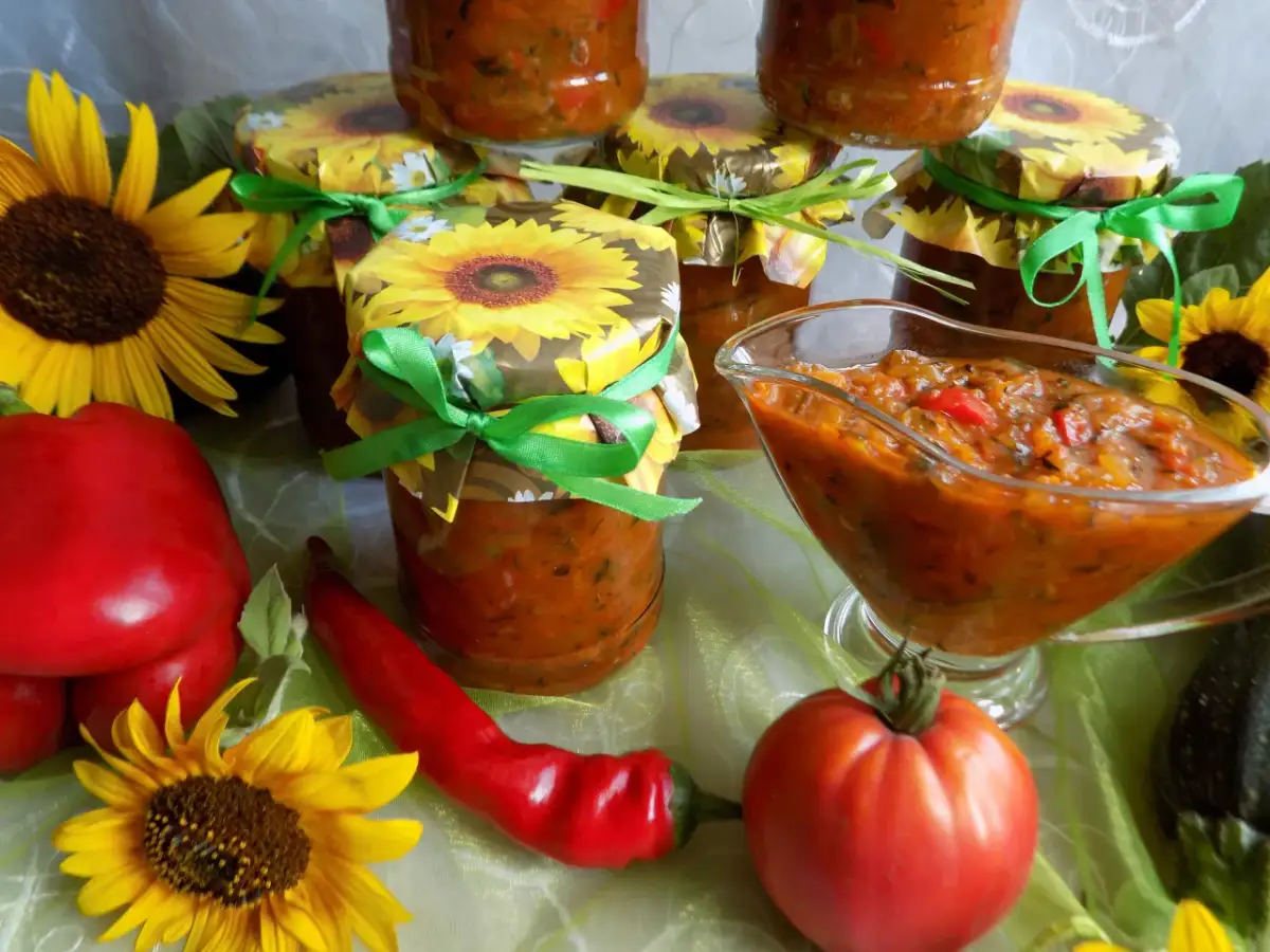 Pyszny sos do spaghetti z cukinii i pomidorów, który zachwyci każdego