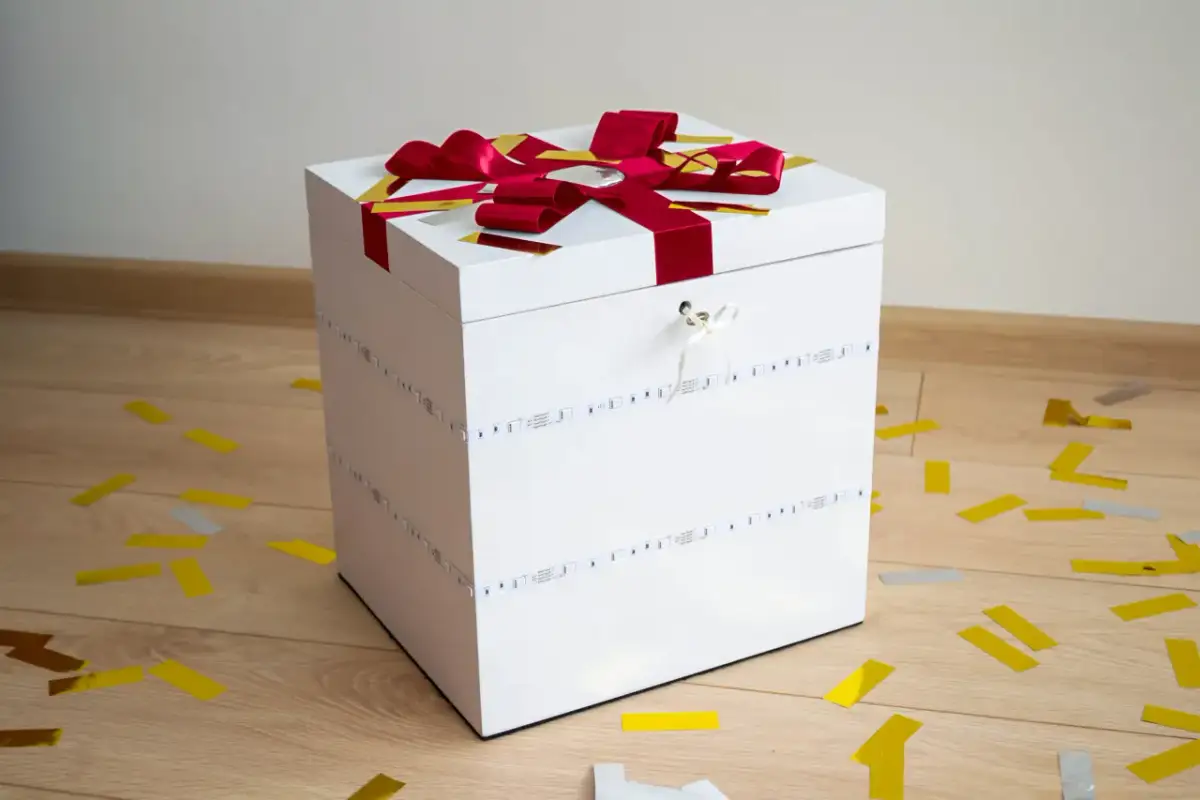 Eksplodujące pudełko z konfetti jak zrobić – krok po kroku do zaskoczenia