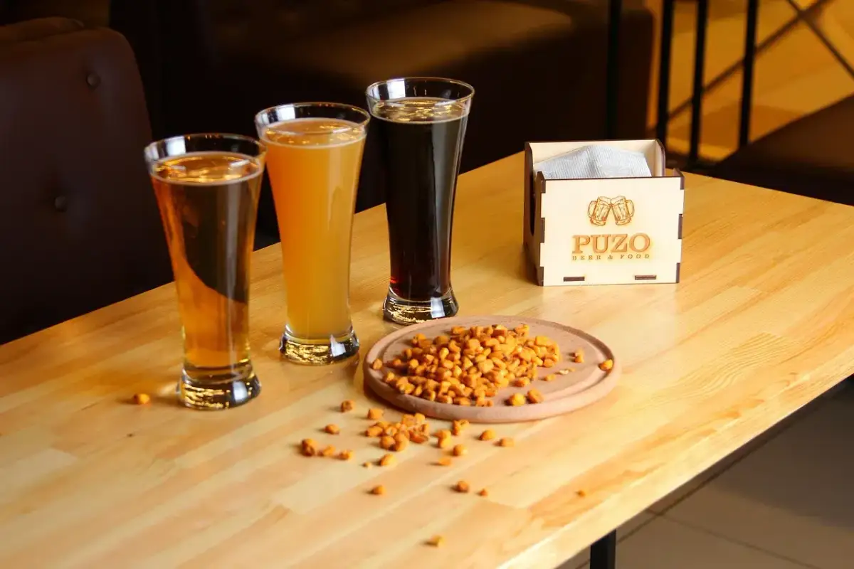 Fermentacja alkoholowa vs. mlekowa: Co łączy piwo z jogurtem?