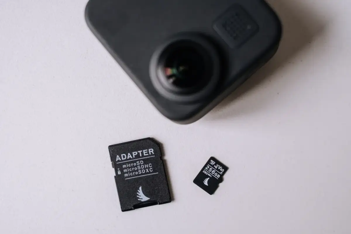 Jaką kartę pamięci do aparatu wybrać, aby uniknąć problemów?