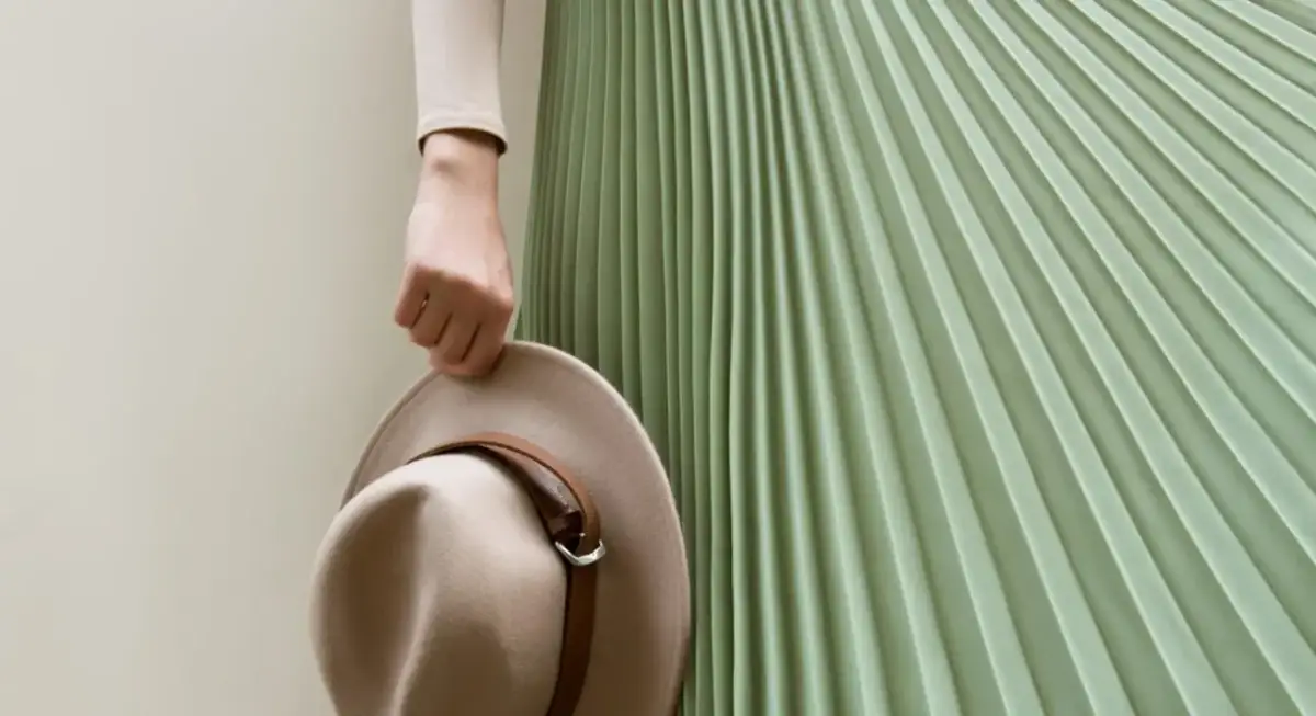 Jak uszyć plisowaną spódnicę - proste kroki i cenne porady dla każdego