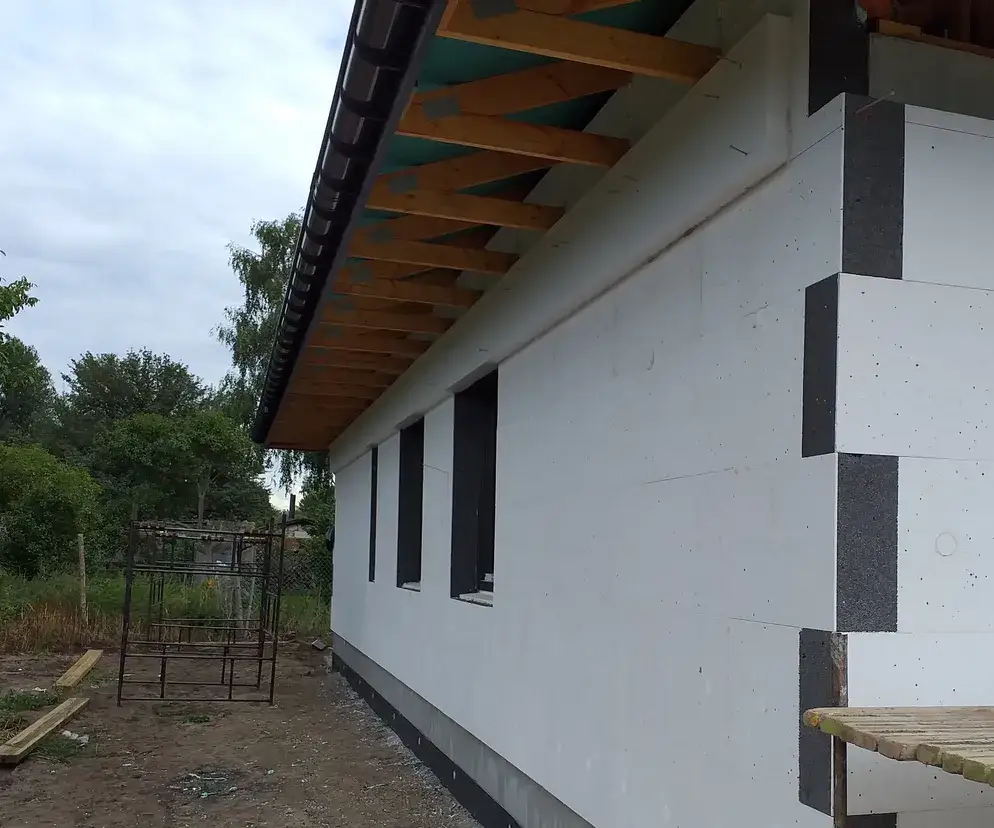 Styropian elewacyjny: Ranking marek, porady ekspertów i opinie z forum