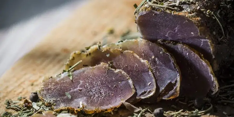 Jakie przyprawy do polędwicy wieprzowej, aby uniknąć mdłego smaku?