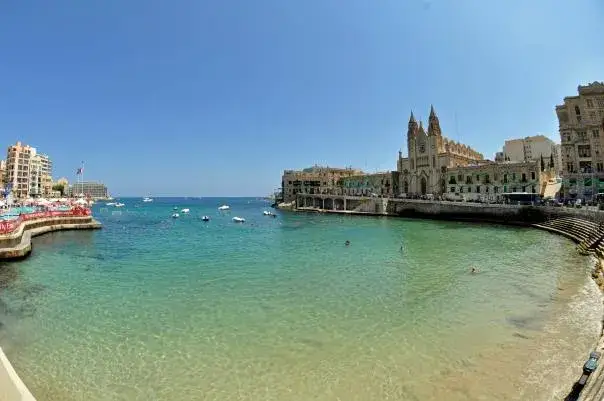 Sliema gdzie zjeść tanio i smacznie z widokiem na morze