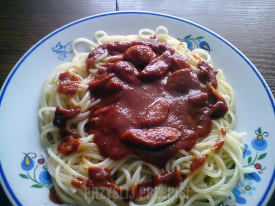 Spaghetti po niemiecku: Słodki sekret smaku dzieciństwa!