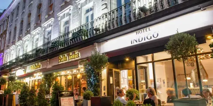 Gdzie nocleg w Londynie? Odkryj najlepsze opcje dla każdego budżetu