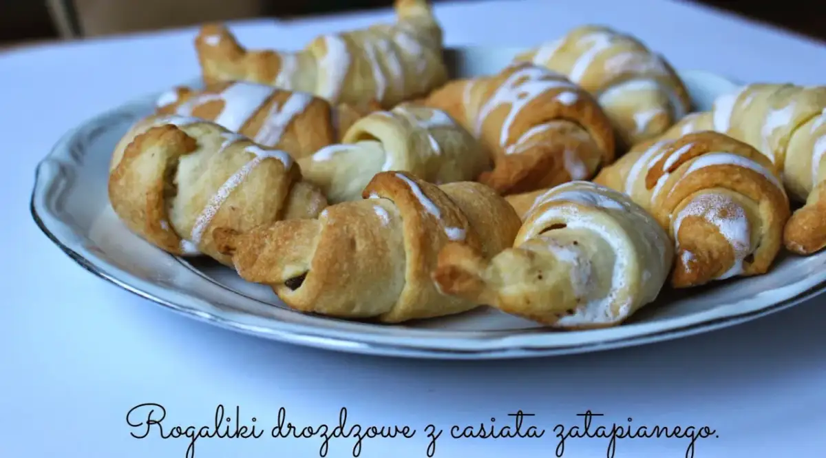 Sekret rogalików topielców: Ciasto drożdżowe w wodzie krok po kroku