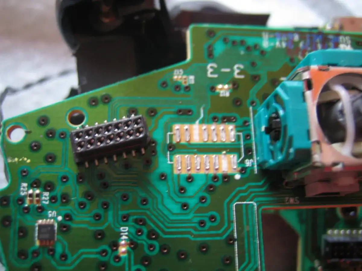 Zepsuł się pad Xbox One? Napraw go sam i oszczędź na nowym!