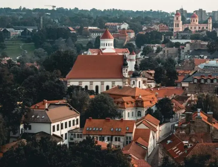 Wilno: Odkryj polskie serce Litwy! Co zwiedzić i jak?