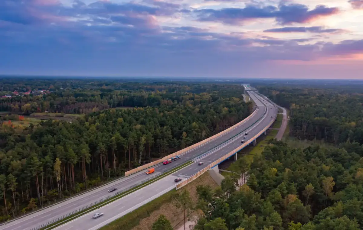 Czy na autostradzie można stracić prawo jazdy? Sprawdź, co grozi kierowcom