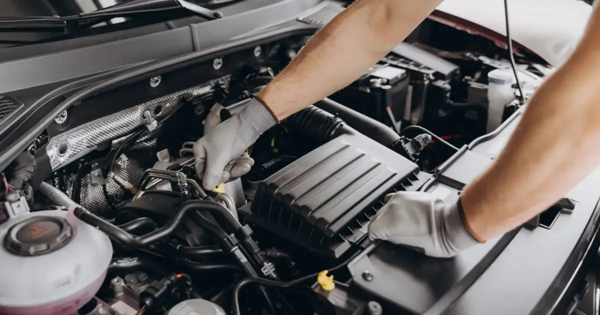 Bulbulator w aucie? Mechanik żartuje! Poznaj prawdę