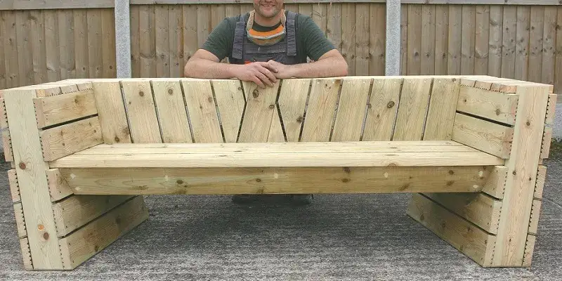 Jak zrobić ławkę na taras - proste kroki i najlepsze materiały