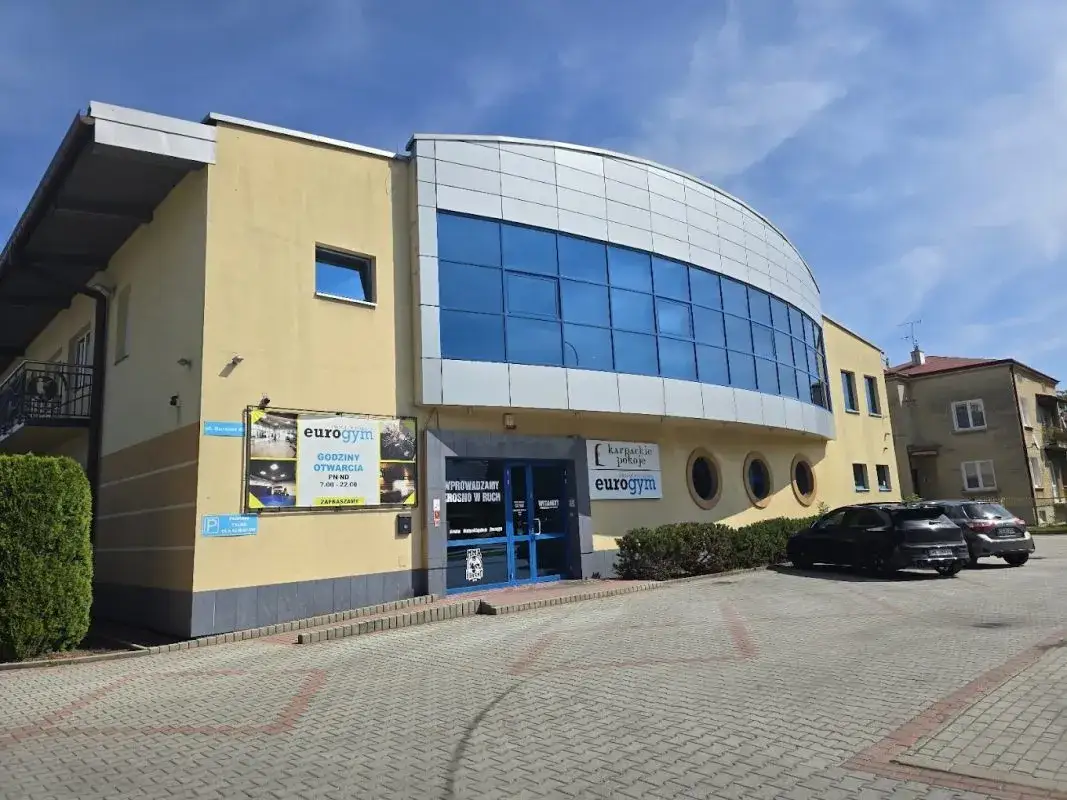 Squash Krosno: Korty, ceny, rezerwacja Twój kompletny przewodnik