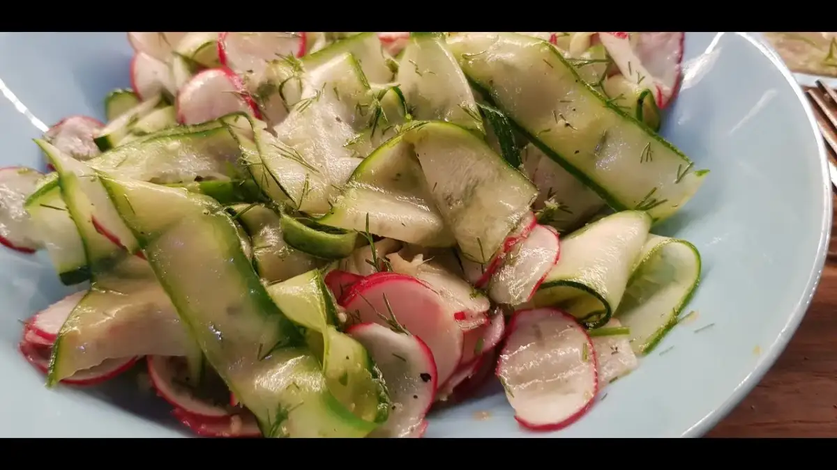 Idealne surówki do paluszków rybnych, które zachwycą Twoje podniebienie