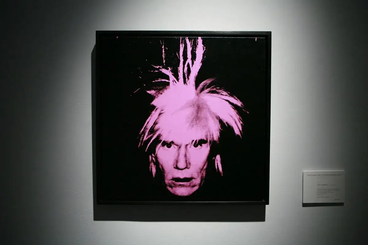 Autoportret Andy Warhol: znaczenie, styl i historia aukcji