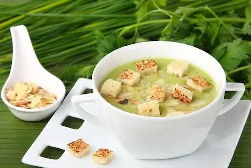 Zupa krem z brokułów: Prosty przepis na aksamitny obiad