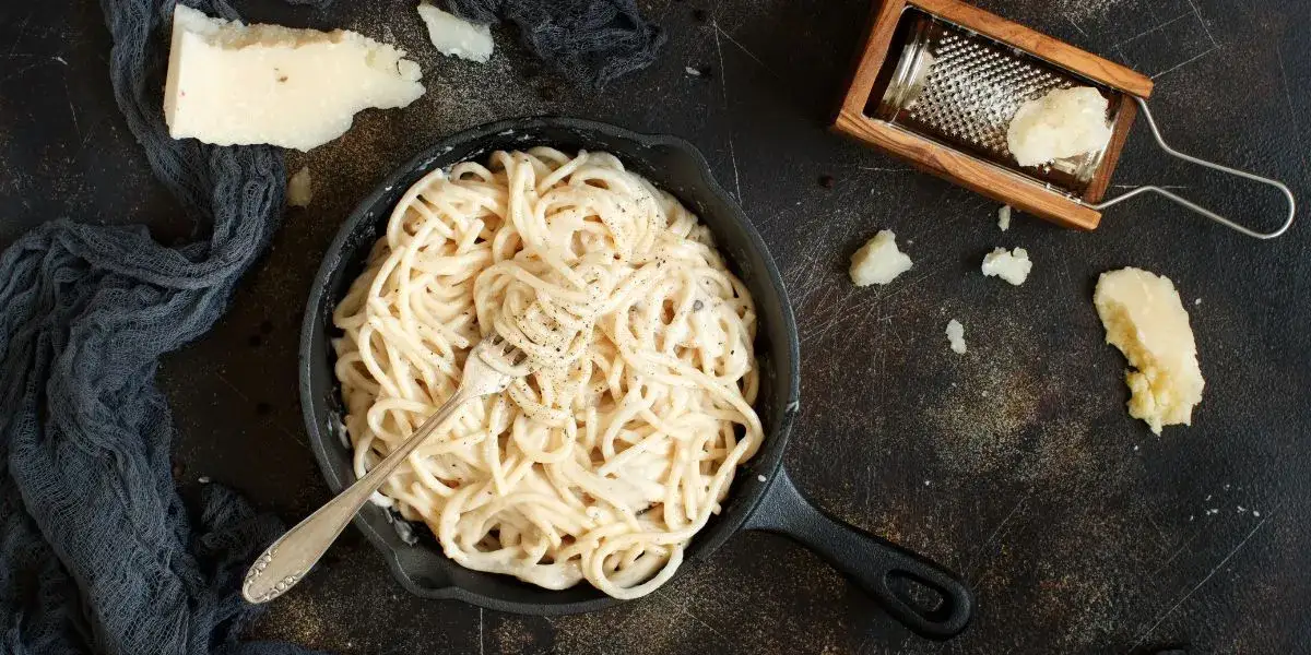 Spaghetti z pieprzem - prosty przepis na wyjątkowe danie włoskie