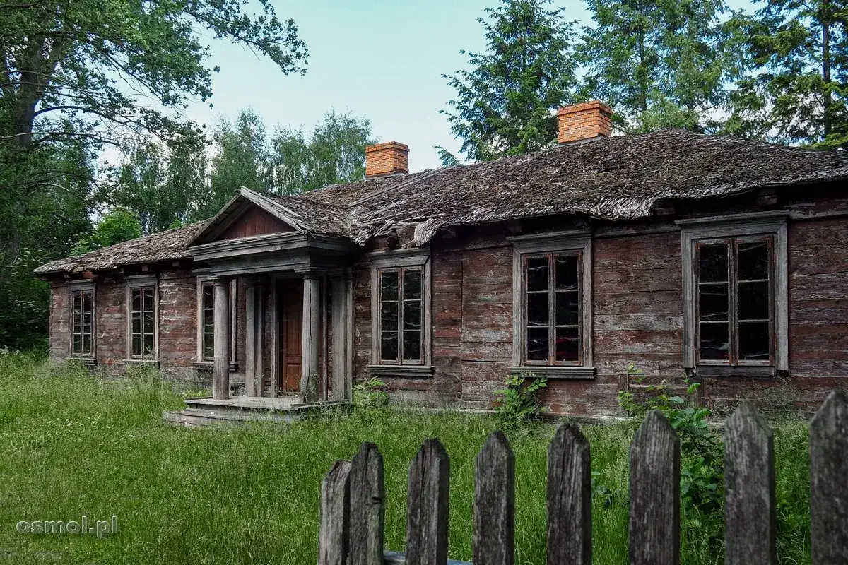 Skansen Nowa Sucha: Filmowa magia i realia. Przewodnik przed wizytą