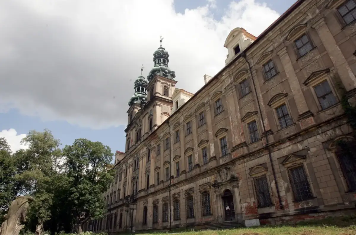 Klasztor cystersów Dolny Śląsk: Historia, architektura i tajemnice