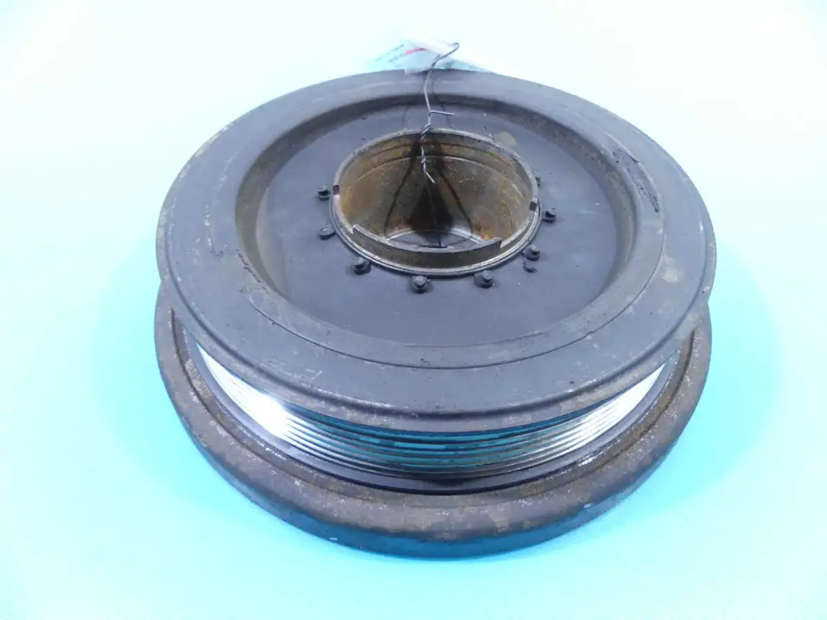 Koło pasowe wału korbowego BMW, kluczowe do zrozumienia, jak odkręcić koło pasowe wału korbowego BMW.