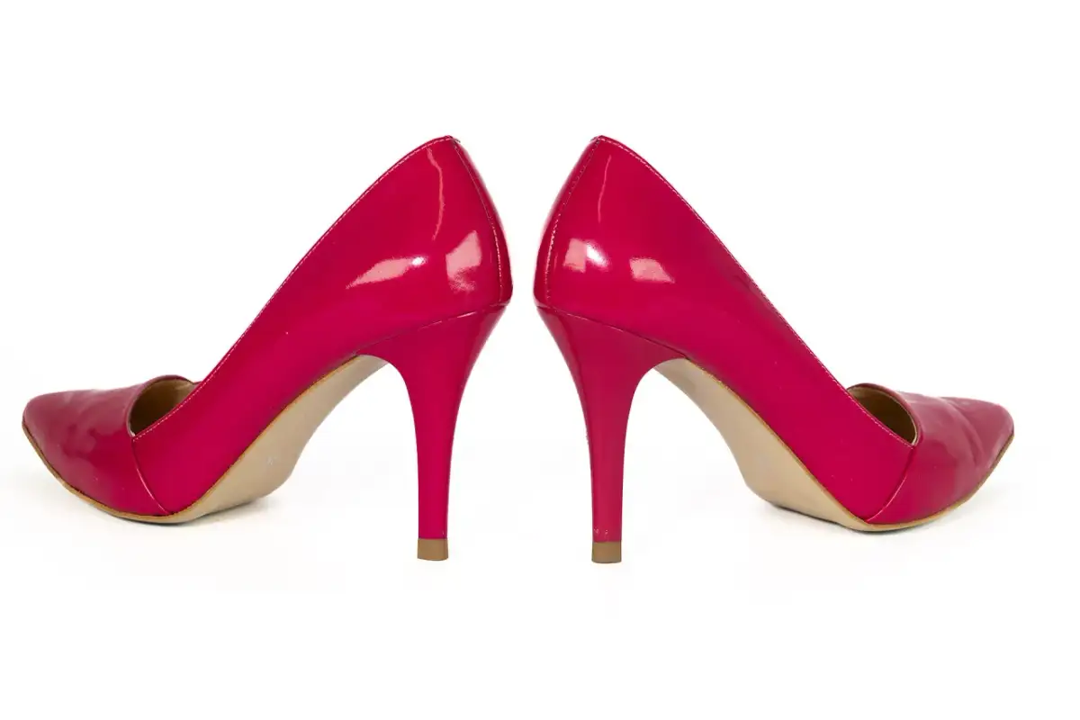 Wymiana fleków w szpilkach? Zrób to sama i oszczędź pieniądze!