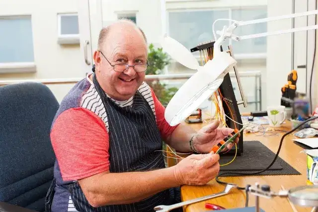 Przejście na emeryturę: Co Ci się należy? Odprawa, urlop, ZUS