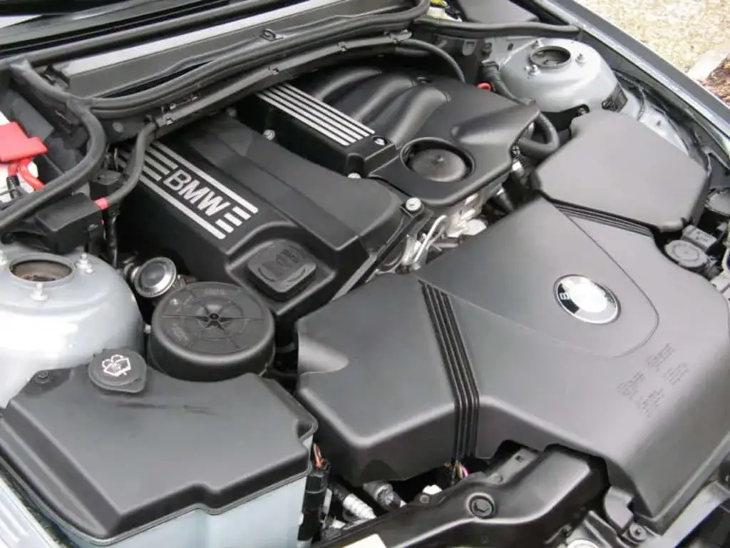 Jaki olej do BMW seria 1 benzyna? Uniknij kosztownych błędów!