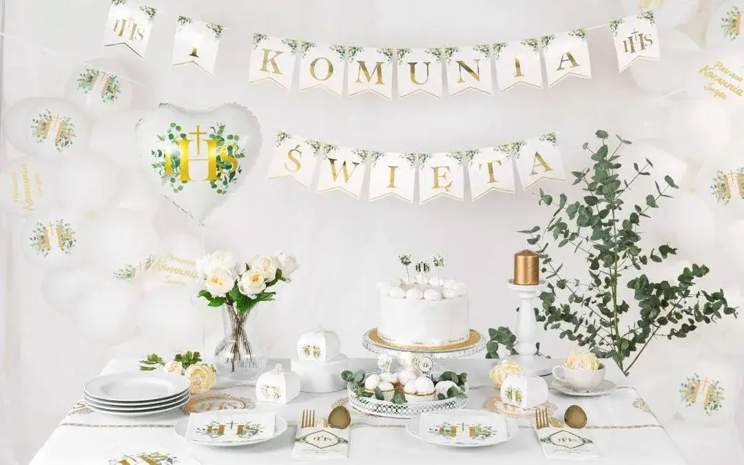 Dekoracja sali na komunię: Pełny cennik i sposoby na oszczędności.