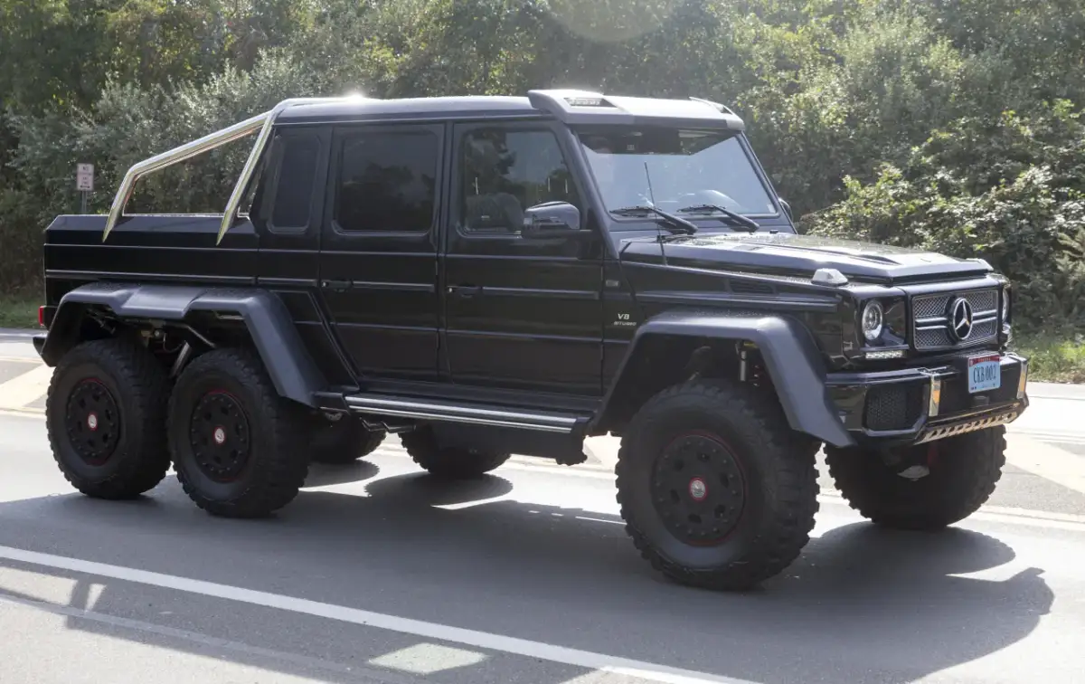 Mercedes G63 AMG 6x6: Luksusowy potwór na 6 kołach cena i historia