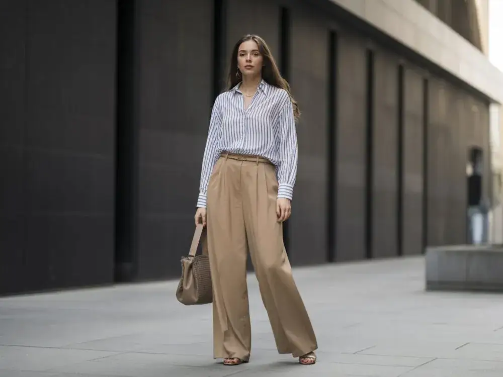 Jakie bluzki do szerokich ramion, które naprawdę podkreślają sylwetkę?