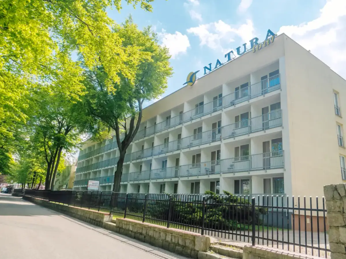 Hotele przy plaży w Ustce: Komfortowy wypoczynek nad morzem