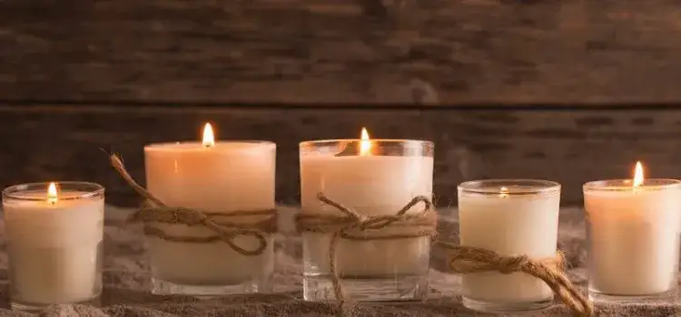 Dlaczego świeczka kopci? Oto powody i sposoby na uniknięcie dymu