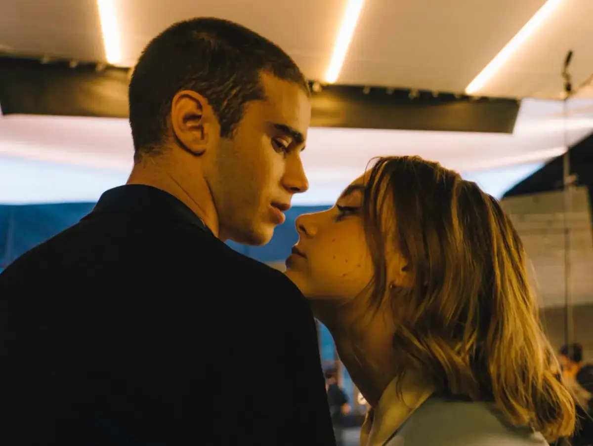 Lęk przed bliskością: objawy, przyczyny i jak sobie z nim radzić