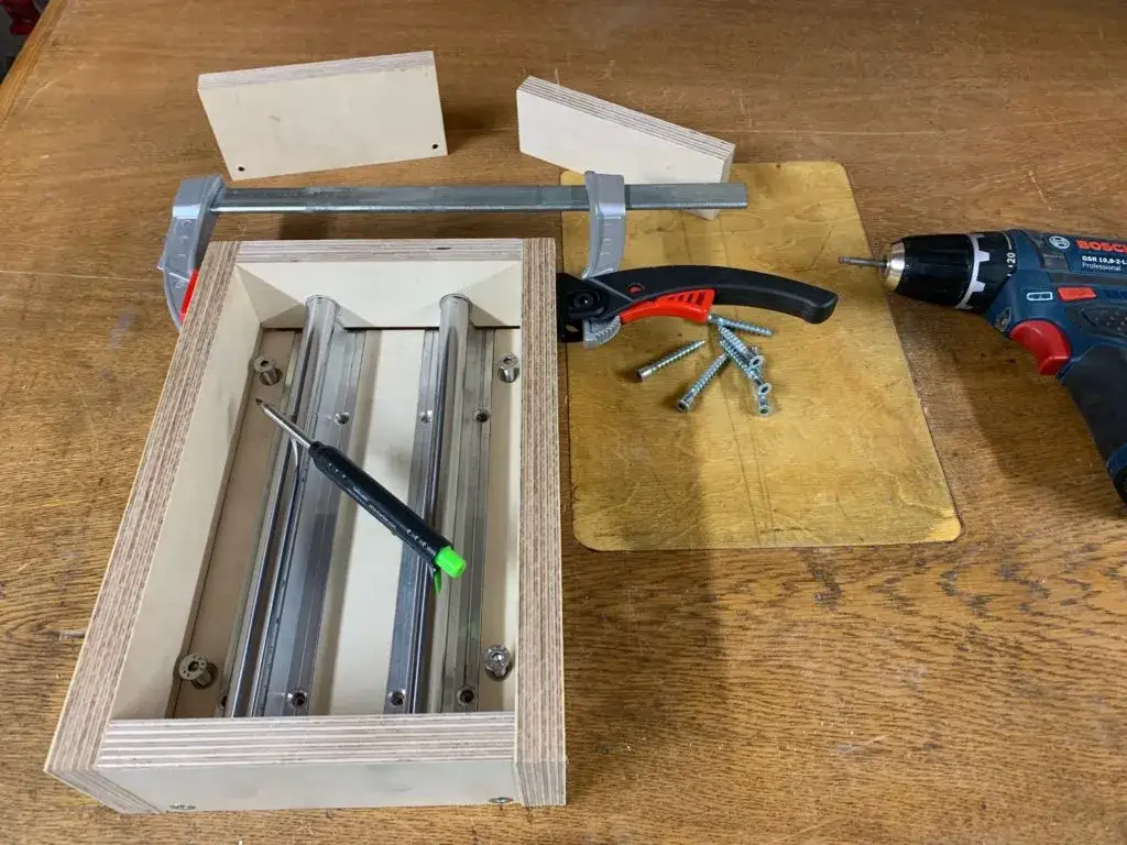 Jak zrobić powróz wiertarką - prosta metoda, która ułatwi pracę