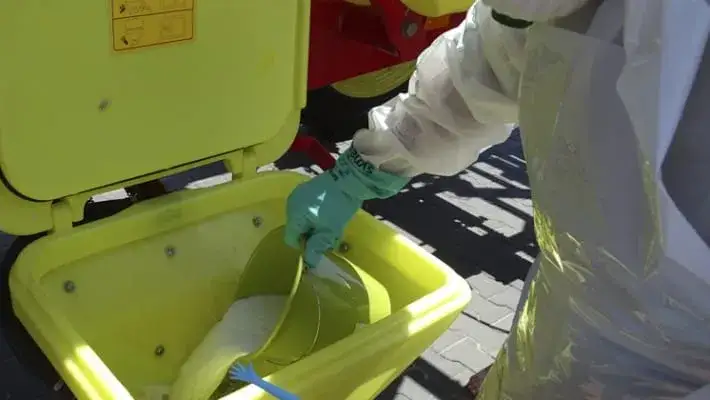 Czy można mieszać fungicydy z nawozami dolistnymi? Kluczowe zasady i zalecenia