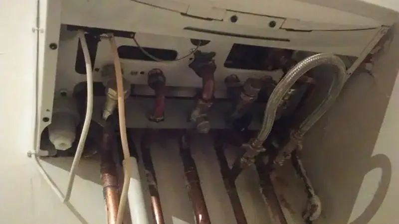 Gdzie jest zawór upustowy w piecu gazowym: poradnik lokalizacji i obsługi