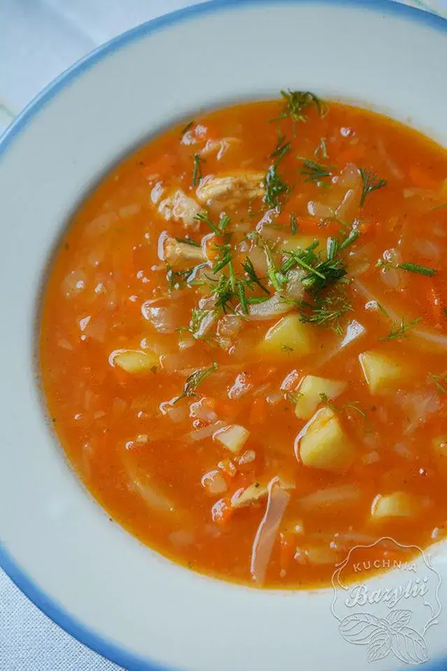 Jak zrobić zupę kapuśniak – prosty przepis na smaczną zupę domową