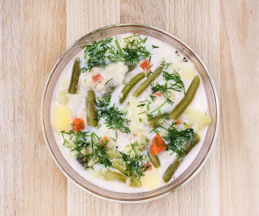 Jak zrobić zupę z fasolki szparagowej – prosty przepis na smaczne danie