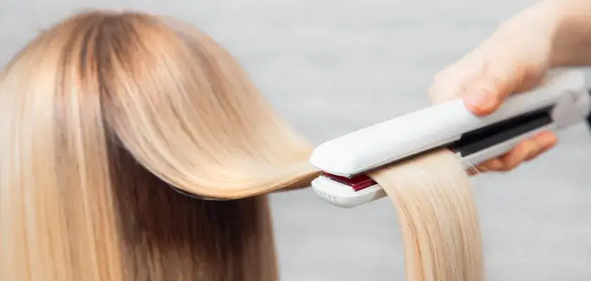 Jaką wybrać prostownicę, by uniknąć zniszczenia włosów?