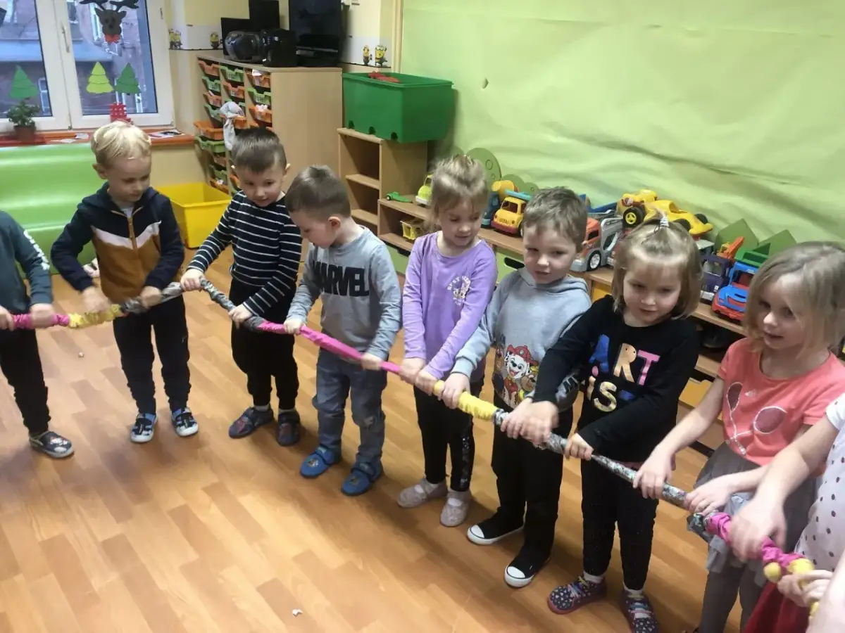 Gumą sensoryczną zabawy: magiczny świat rozwoju i zabawy dziecka